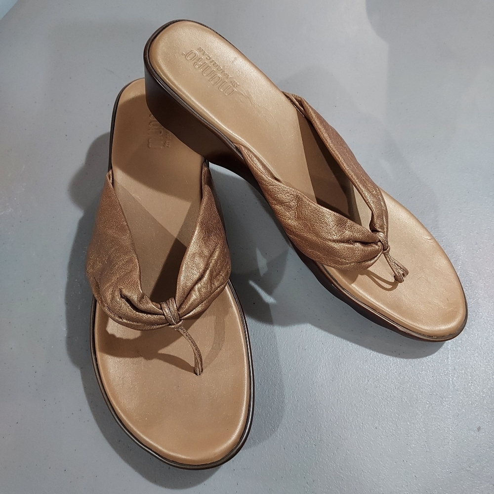Munro American gold wedge thong sandals with shock absorbing heel